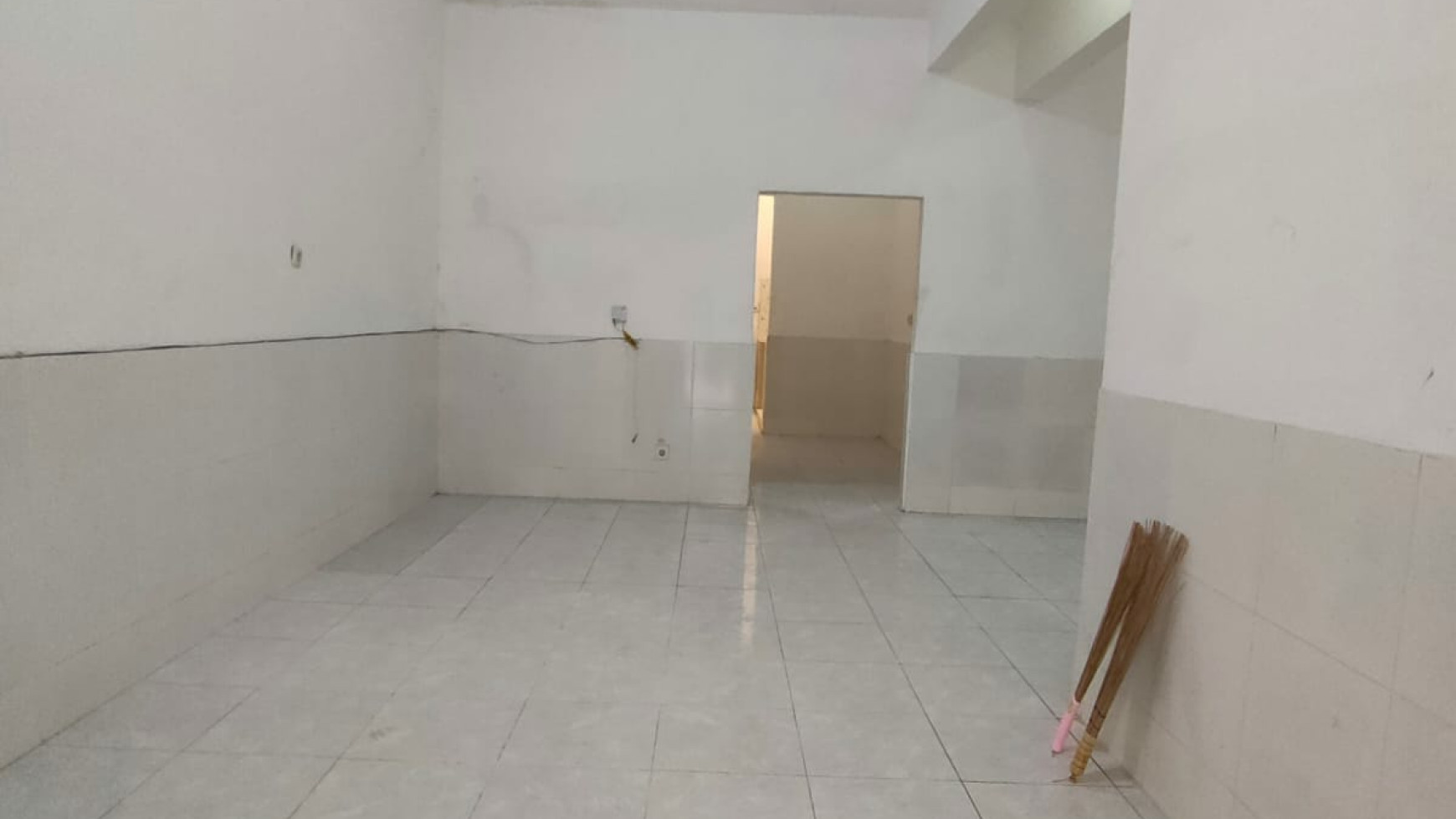 Dijual Rumah Babatan Pilang Wiyung Surabaya - MURAH Rp. 900 jutaan - Cantik - SHM - Siap Huni