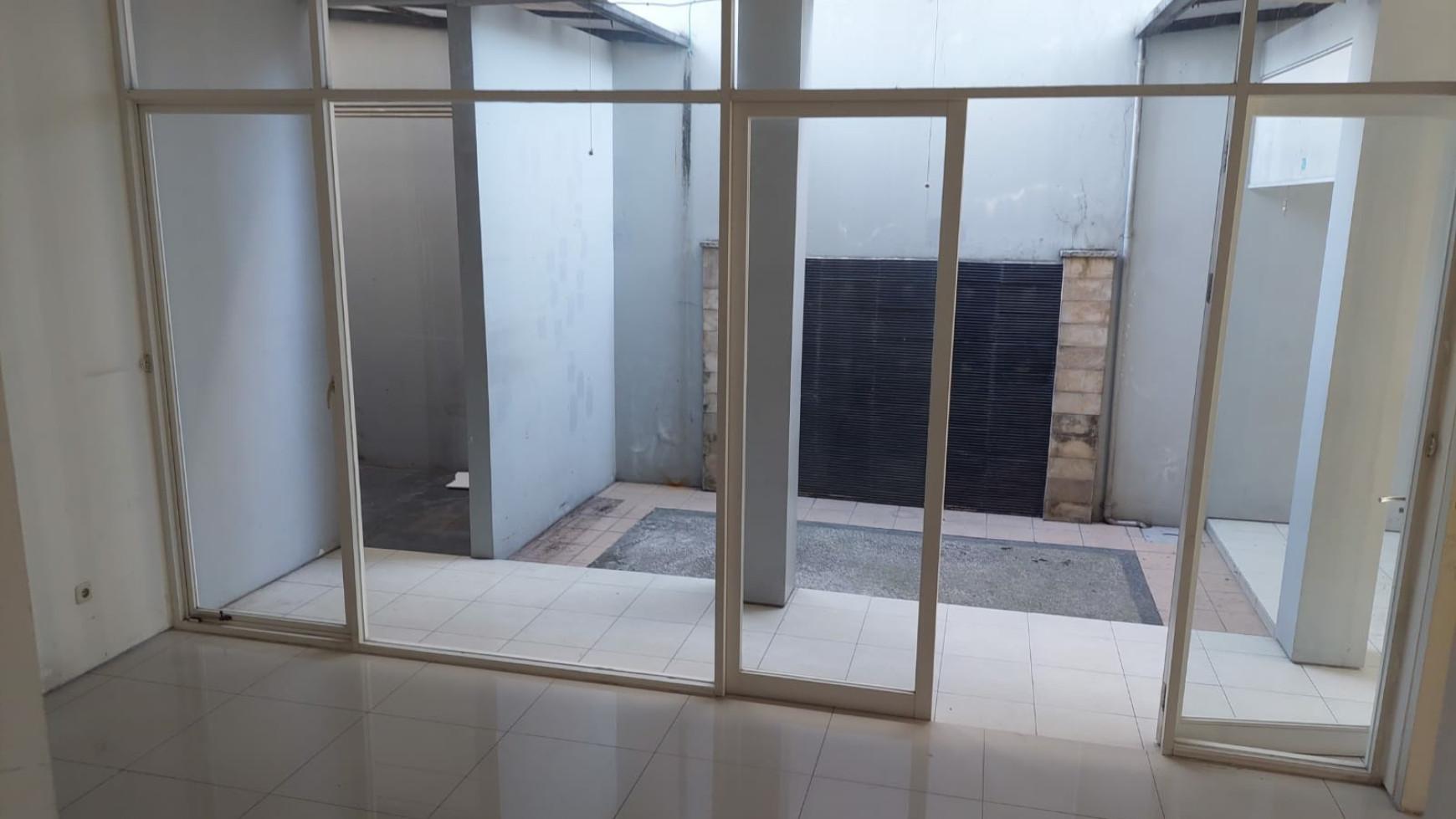 Dijual Rumah Royal Residence- TerMURAH- Cantik 2 Lantai - Modern Minimalis Surabaya- Siap Huni