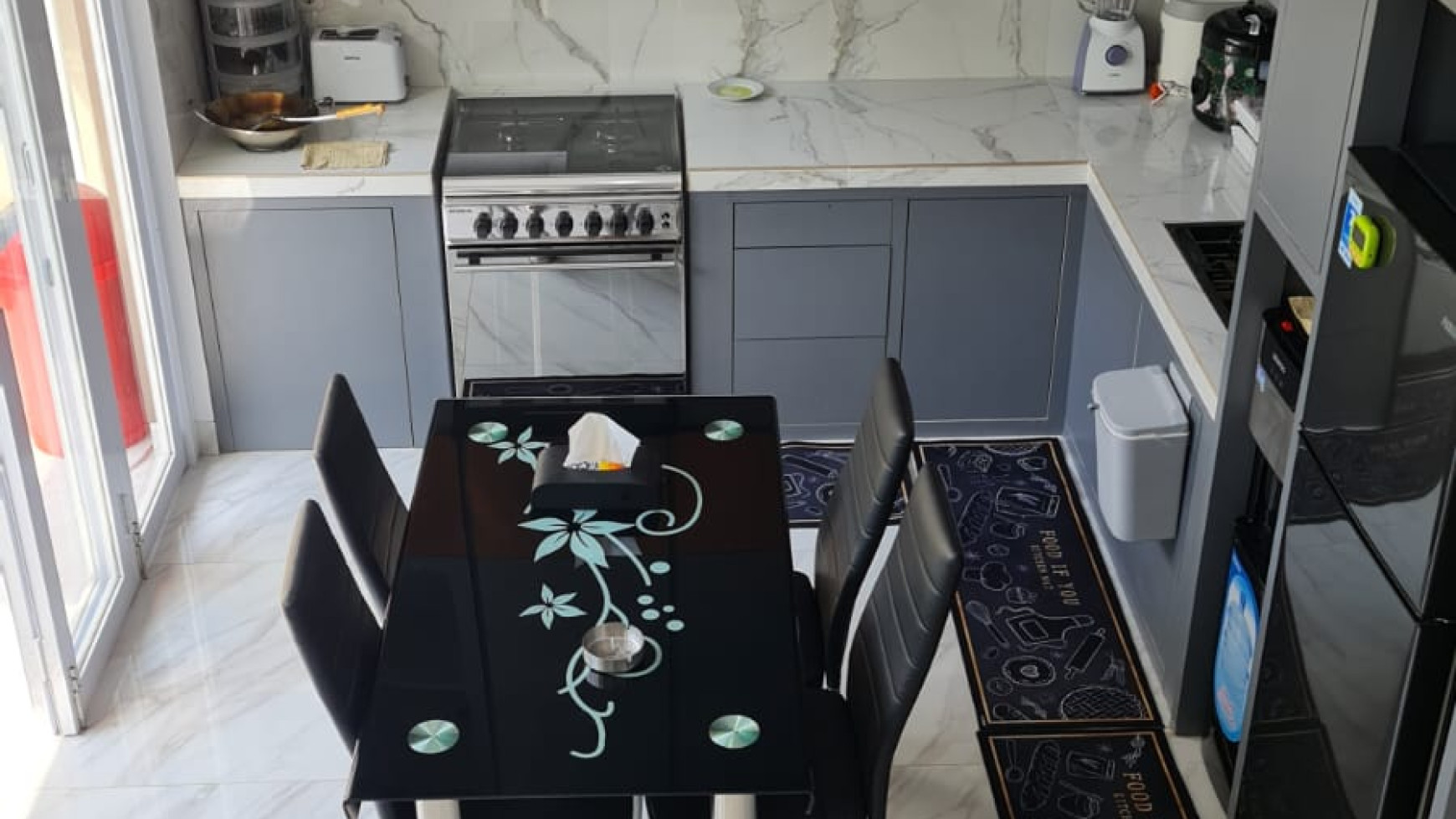 Rumah Lux Full Furnished Siap Huni di Komplek Budi Indah, Bandung