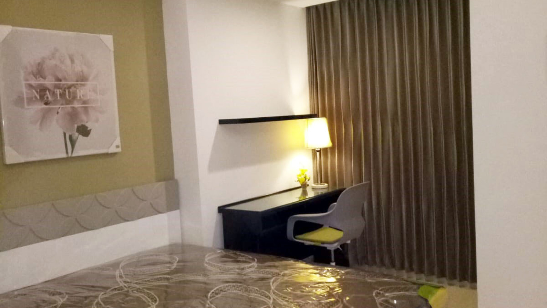 Apartemen di Grand Sungkono Lagoon Tower Venetian, Full Furnished, View Pool Lagoon City Utara