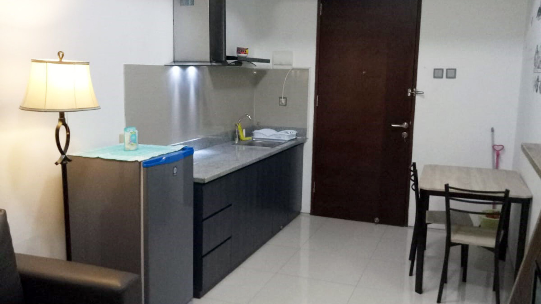 Apartemen di Marvell City Surabaya, View Pool City Selatan, Full Furnished