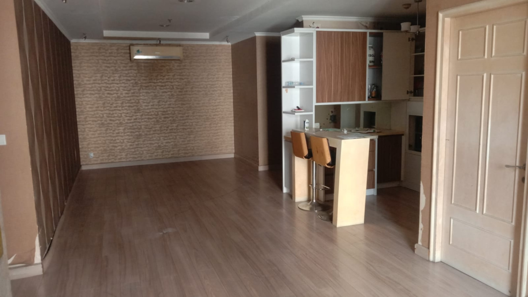 Apartement 3BR Residence  UnFurnished French Walk MOI Kelapa Gading