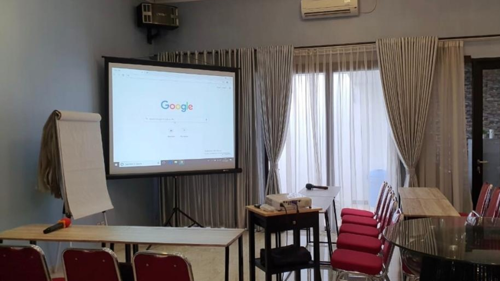 Butuh Cepat. Rumah Bagus 2 Lantai Harga Bagus Di Nusaloka Park, BSD
