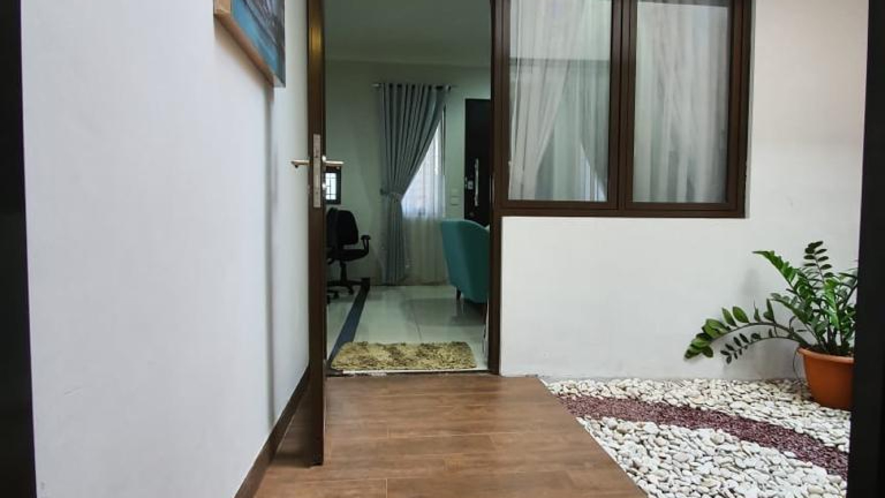 Butuh Cepat. Rumah Bagus 2 Lantai Harga Bagus Di Nusaloka Park, BSD