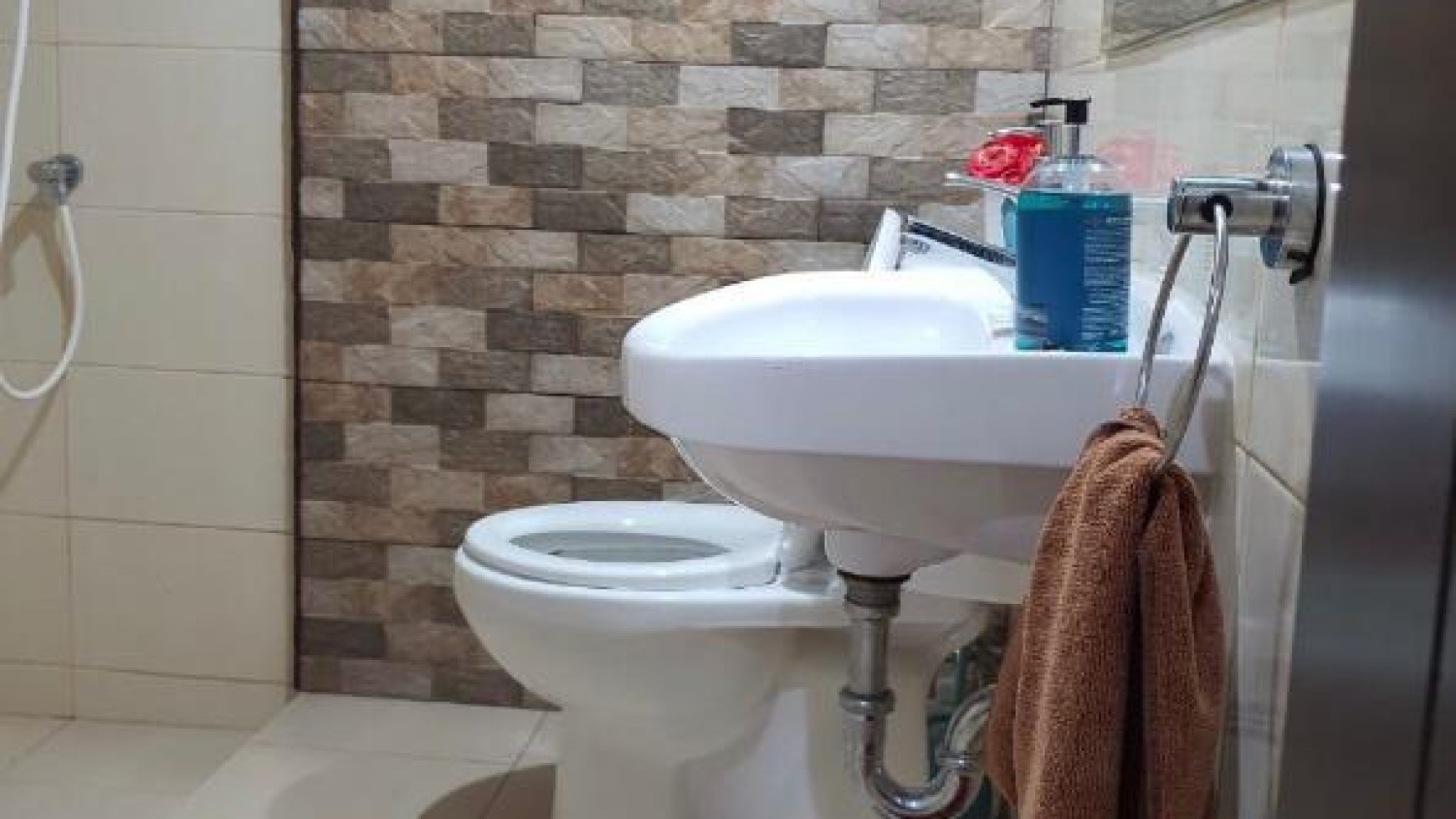 Butuh Cepat. Rumah Bagus 2 Lantai Harga Bagus Di Nusaloka Park, BSD