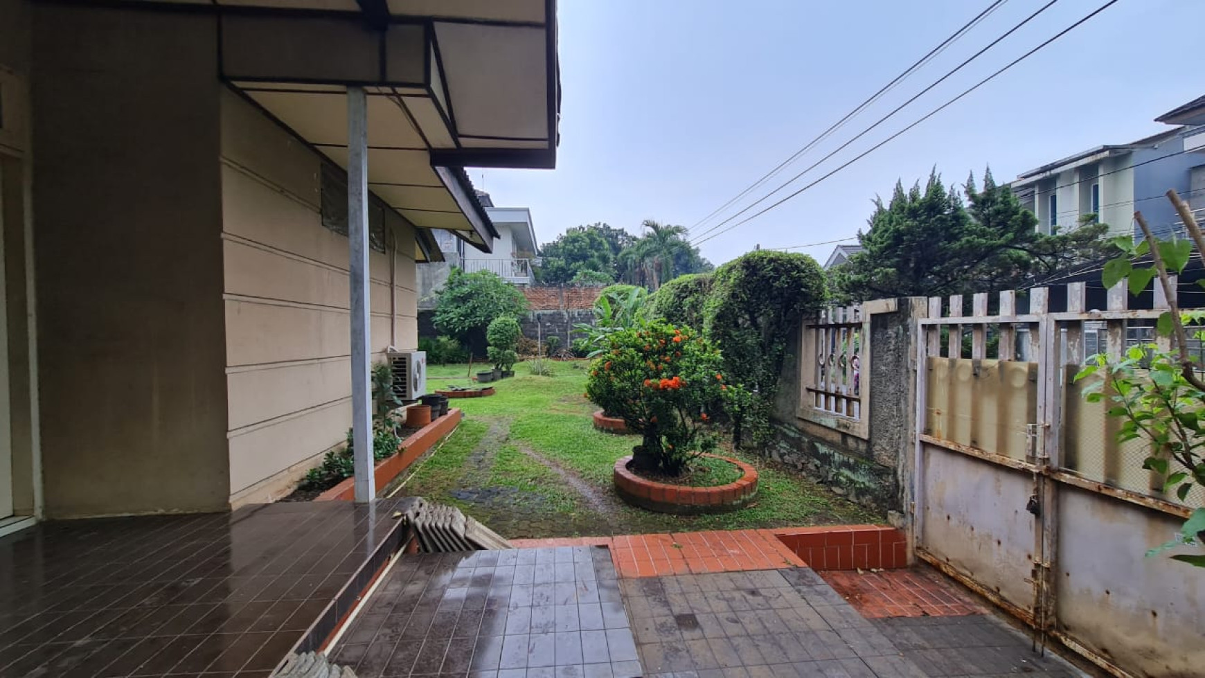 Dijual Rumah Hitung Tanah di Megapolitan Cinere