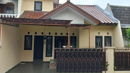 Rumah minimalis siap huni di bintaro