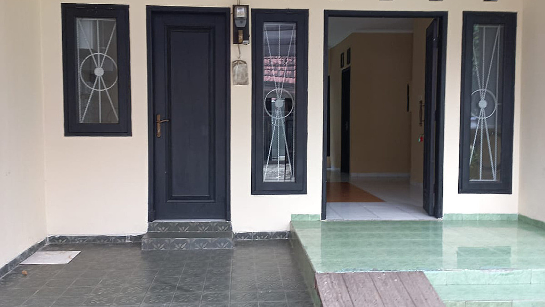 Rumah minimalis siap huni di bintaro