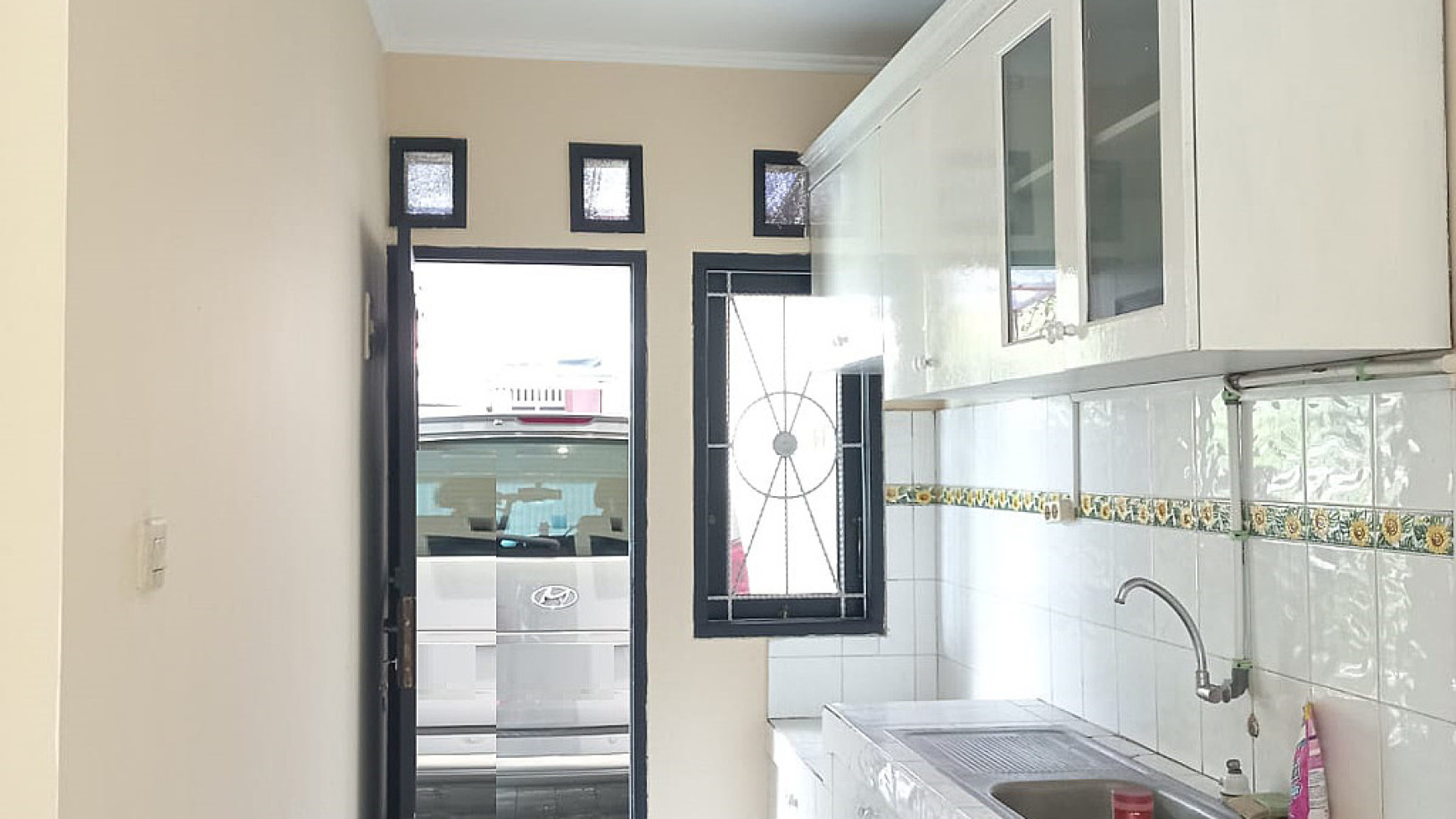 Rumah minimalis siap huni di bintaro