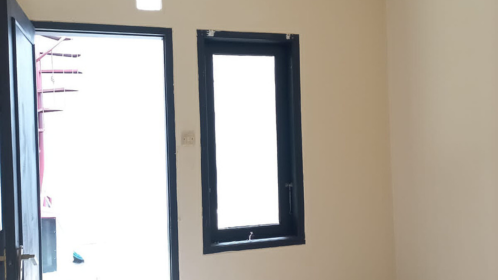 Rumah minimalis siap huni di bintaro