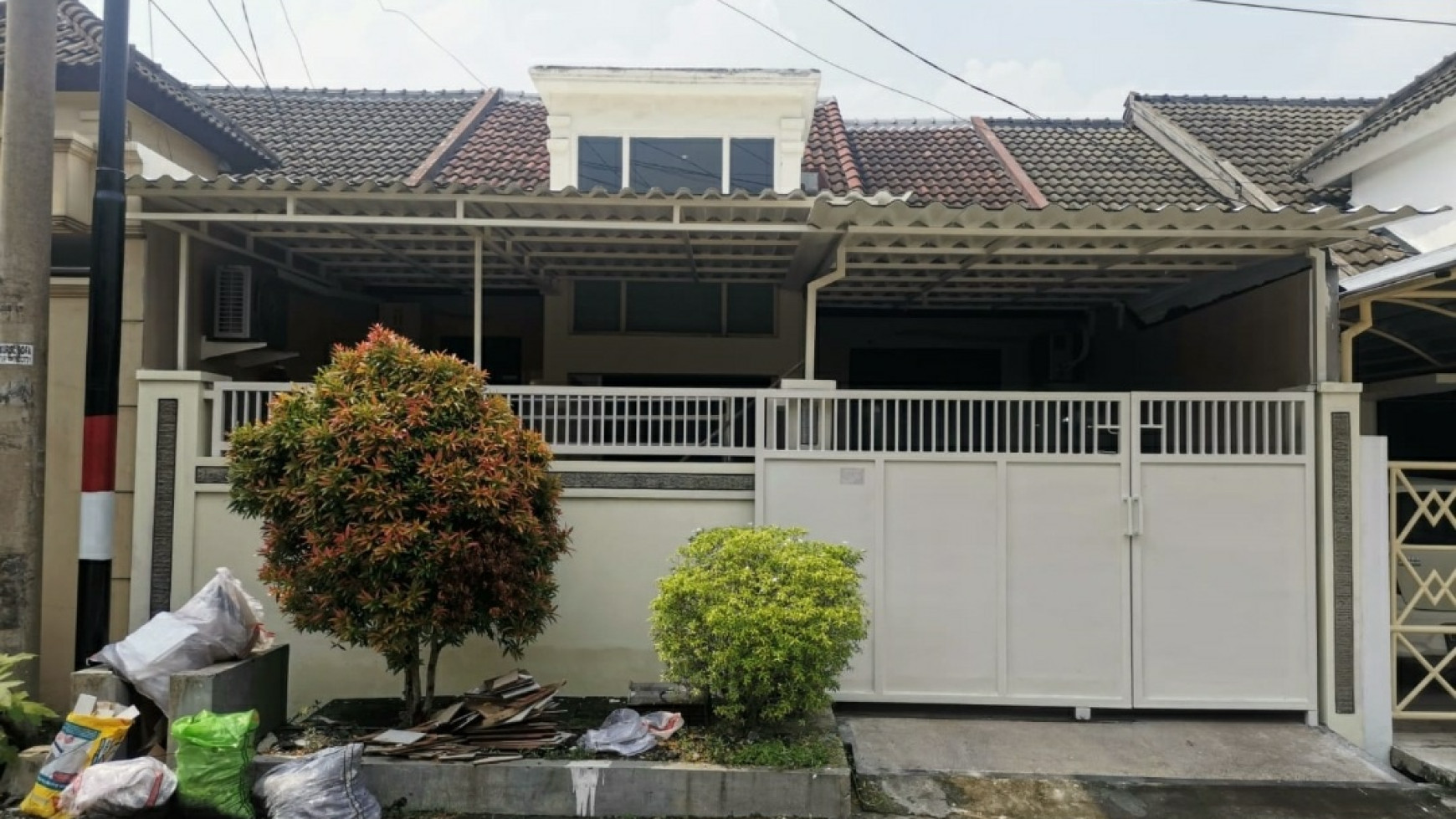 Dijual Rumah Taman Pondok Indah Wiyung Surabaya Strategis Dekat Supermall Pakuwon Mall