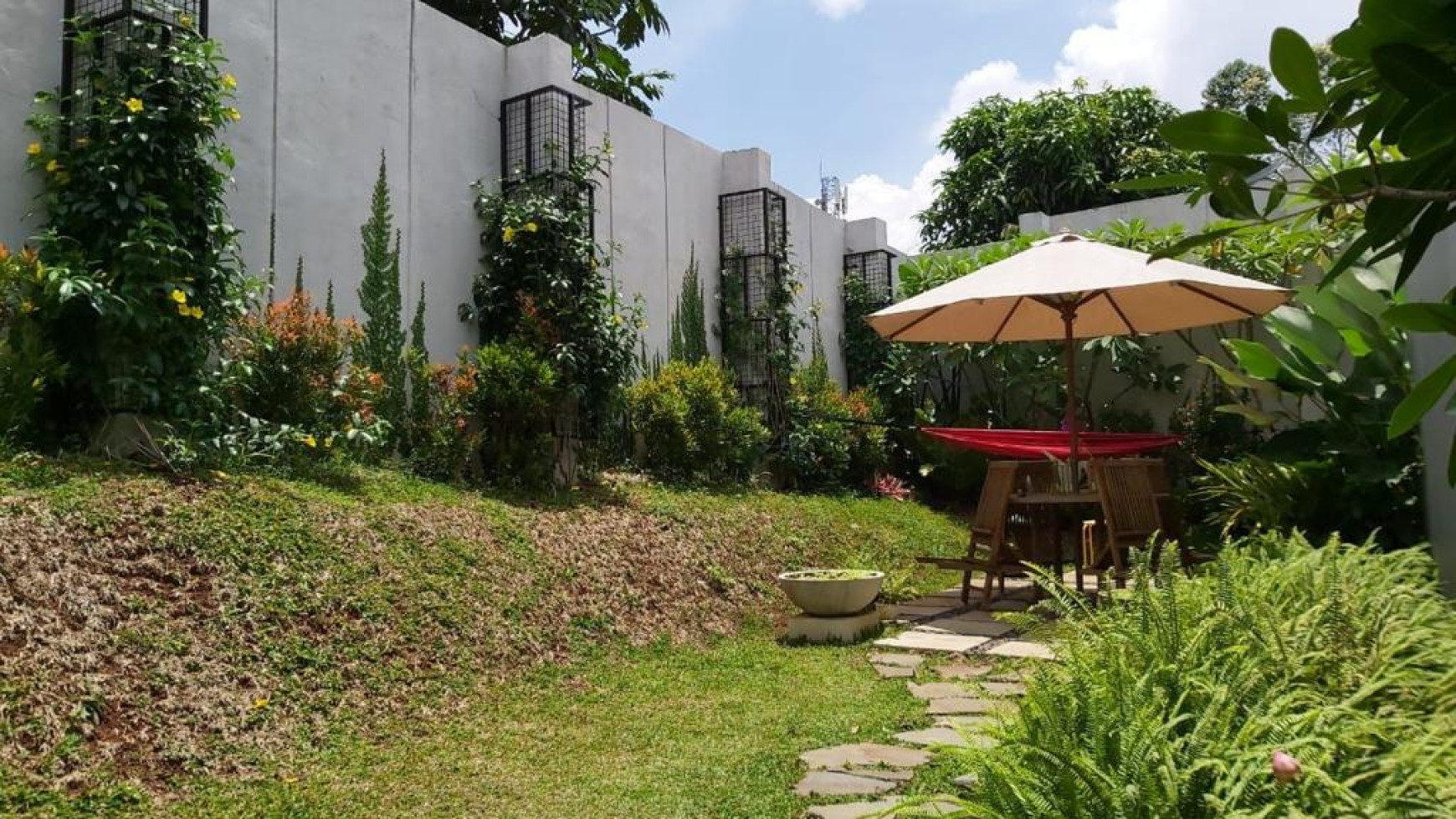 Jarang Ada. Rumah Modern Mozia Avezza, BSD