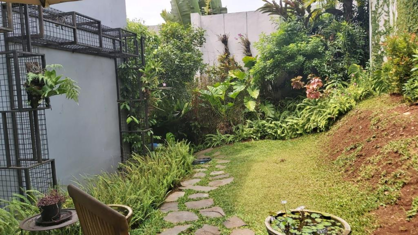 Jarang Ada. Rumah Modern Mozia Avezza, BSD