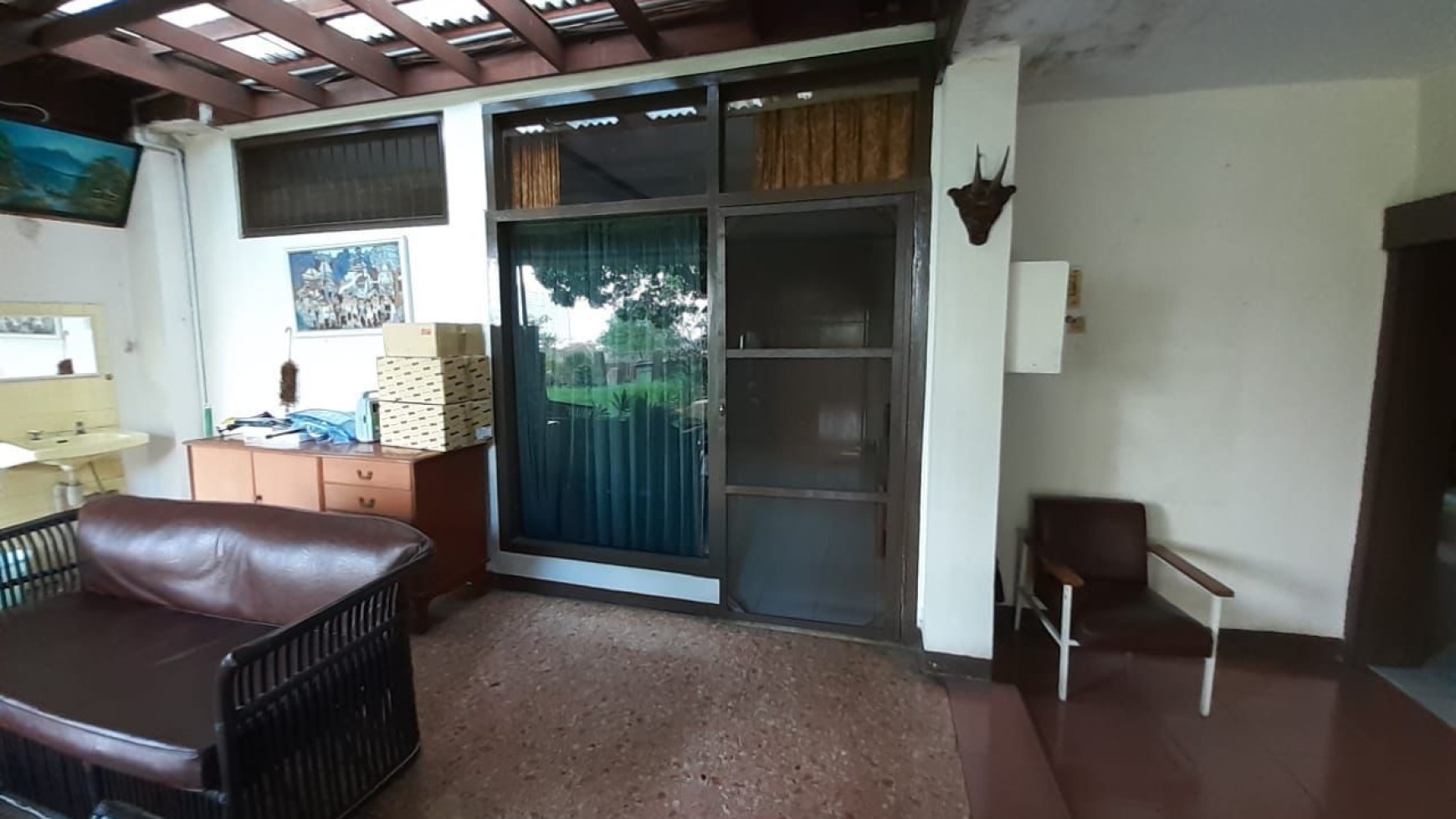 Dijual rumah dengan tanah yang luas di JL. Hegarmanah wetan Bandung Jawa Barat