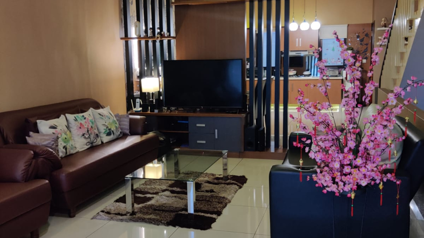 Town House Asri Full Furnihsed di Komp Maple Town House, Bandung Utara