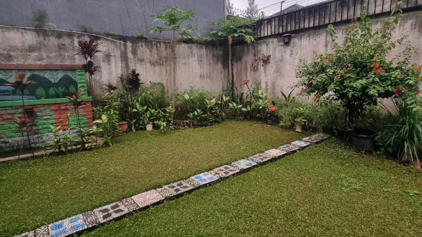 Rumah Siap Huni 2 Lantai Kota Baru Parahyangan Tatar Larangtapa