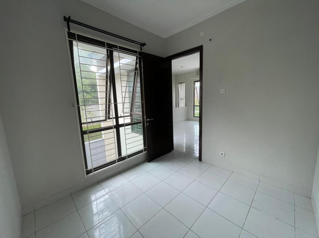 Rumah Hook Serpong Jaya Cluster The Terrace