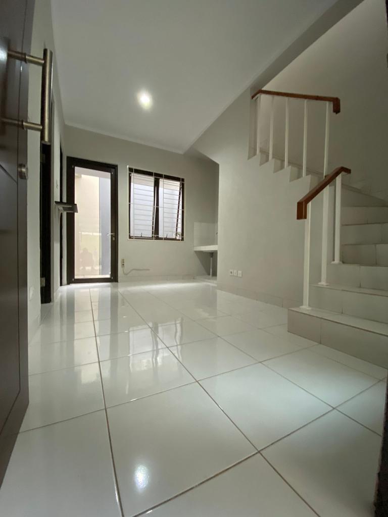 Rumah Hook Serpong Jaya Cluster The Terrace