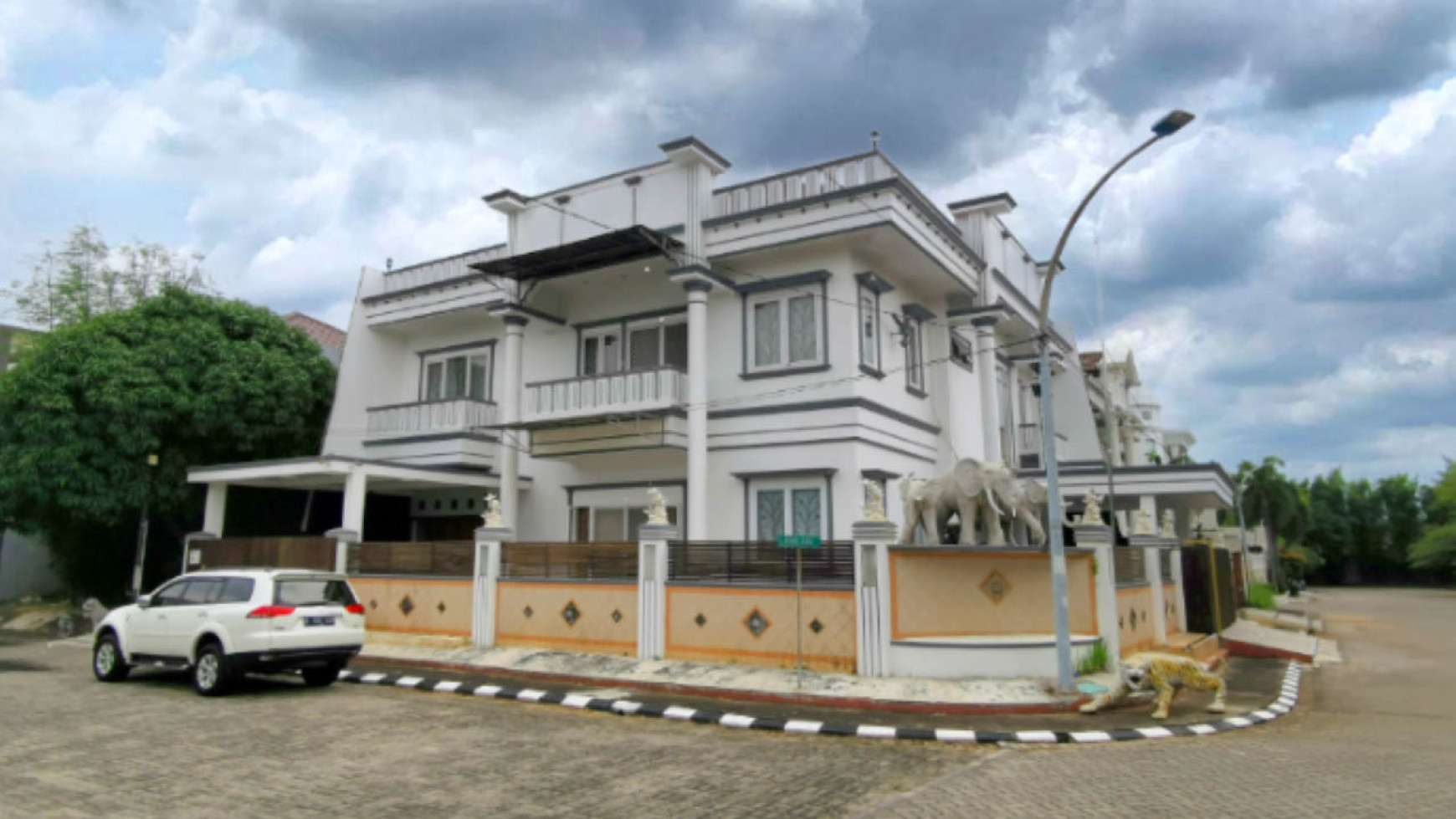 Rumah Villa Permata Gading Kelapa Gading Luas 407m2