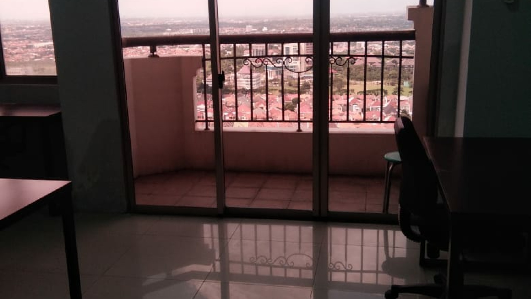 Dijual Apartemen Waterplace 3 Bedroom - SEMI Furnished- Tower E - Lantai 9 - Samping Supermall Strategis Lokasi