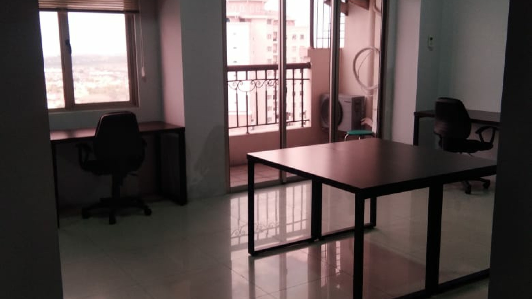 Dijual Apartemen Waterplace 3 Bedroom - SEMI Furnished- Tower E - Lantai 9 - Samping Supermall Strategis Lokasi