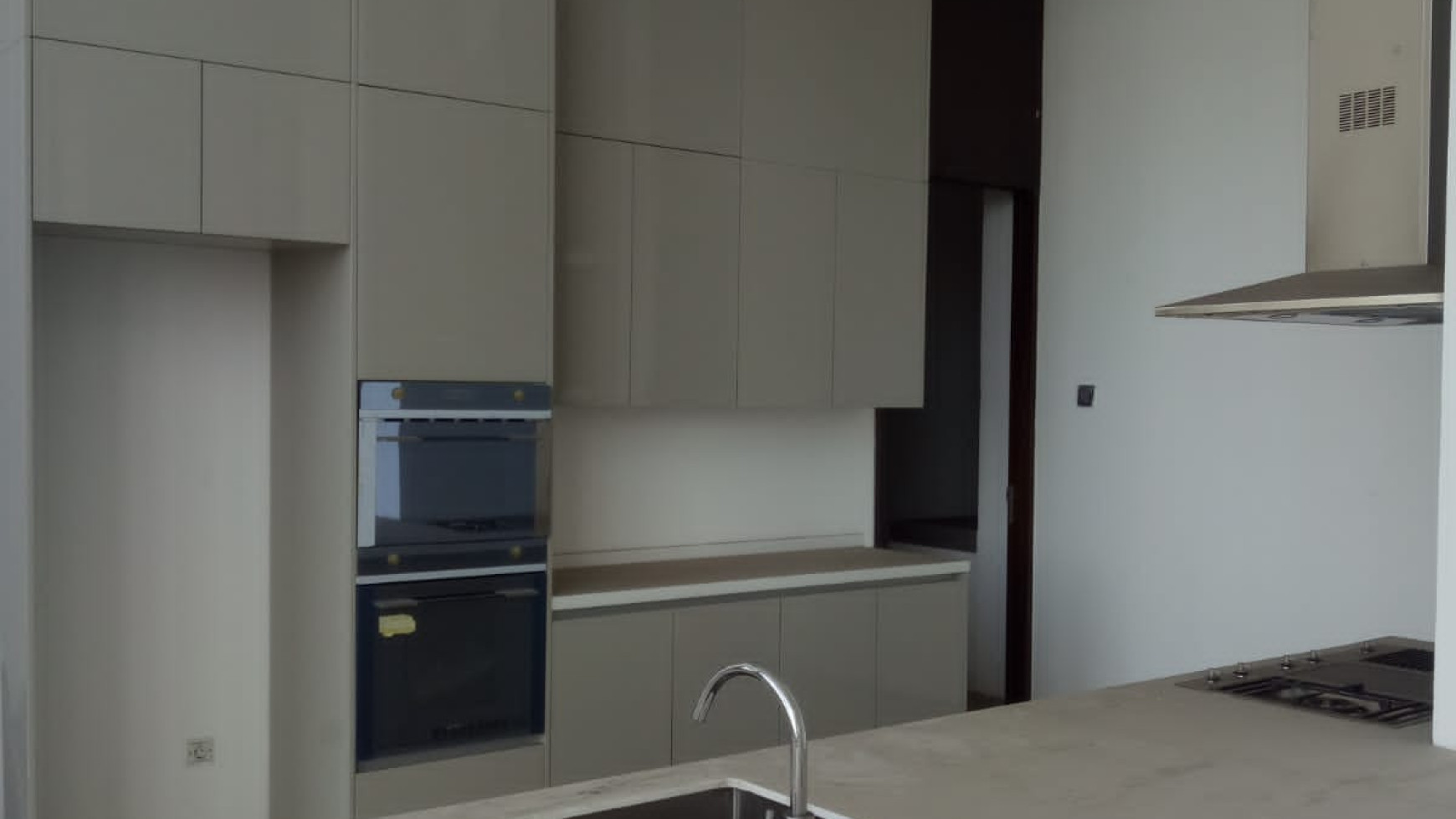 Apartemen Senopati Suites