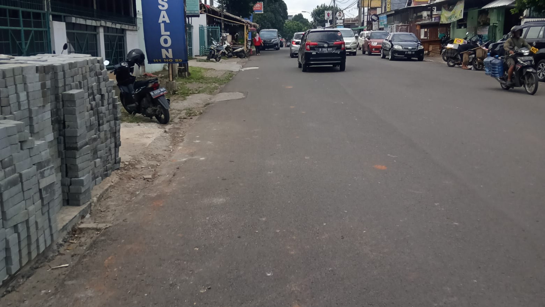 Ruko baru di Nusa Loka Row jalan besar