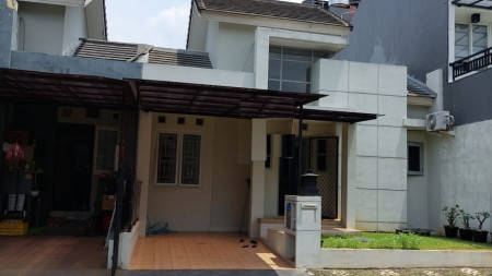 Rumah bagus, rapih siap huni dalam Cluster di Bintaro