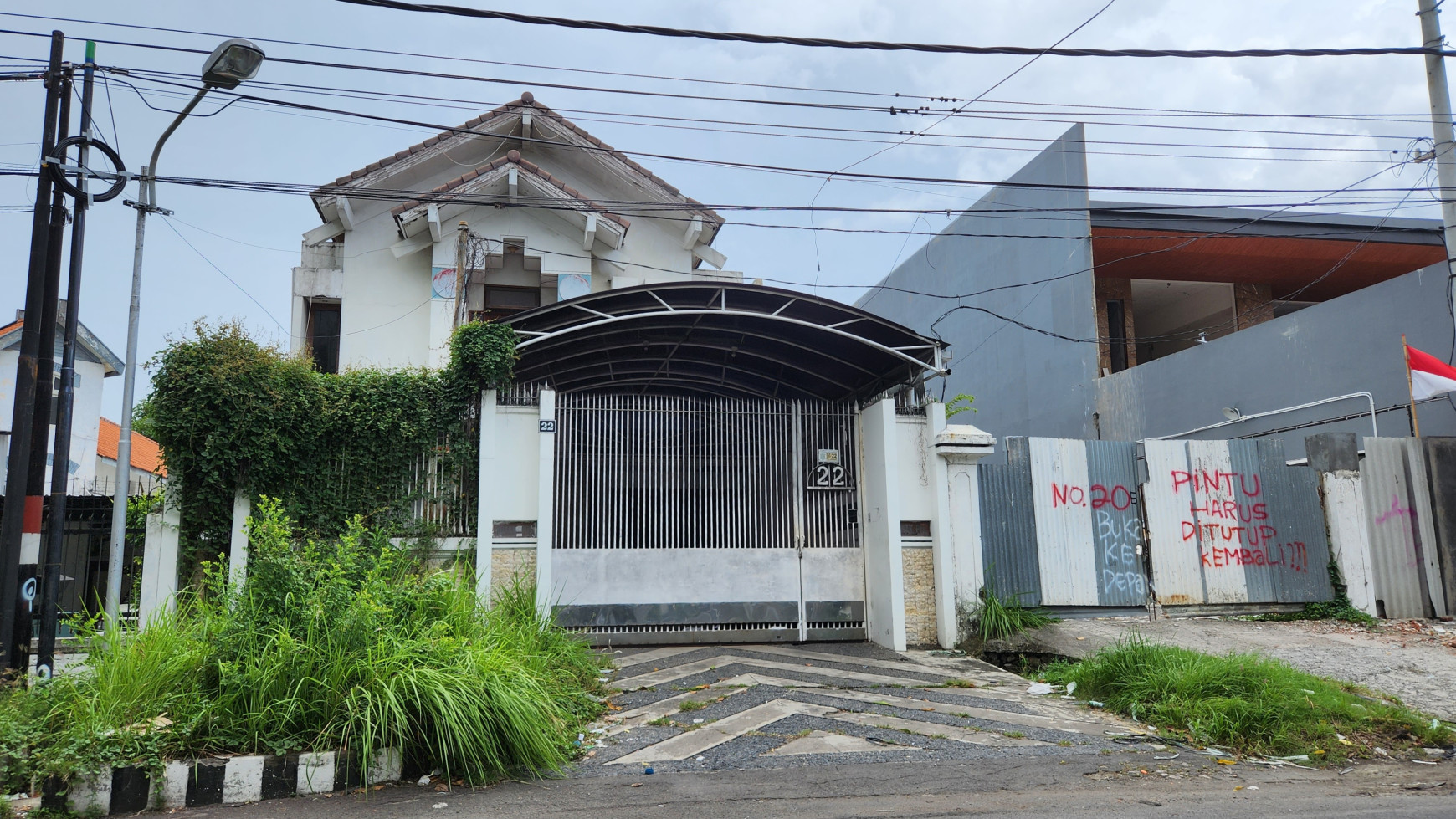 Disewakan Rumah Tengah Kota dan Tanah Samping Jalan Anjasmoro