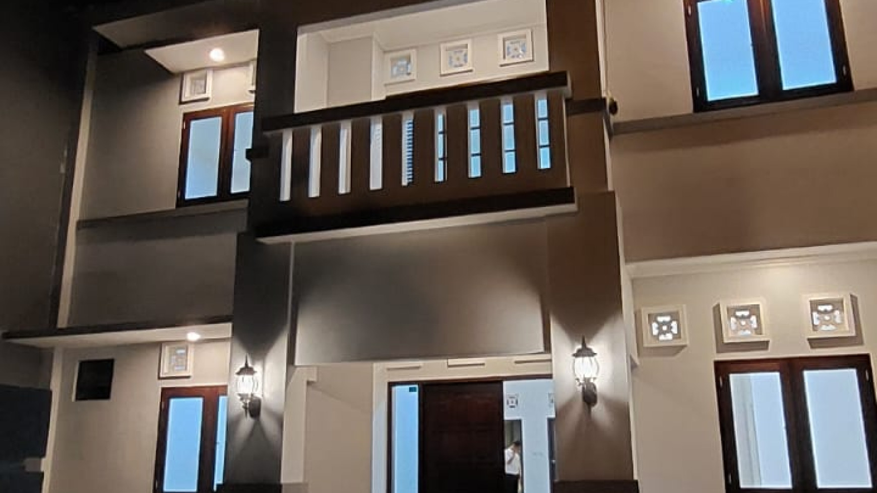 Rumah fully renovasi Griya loka 