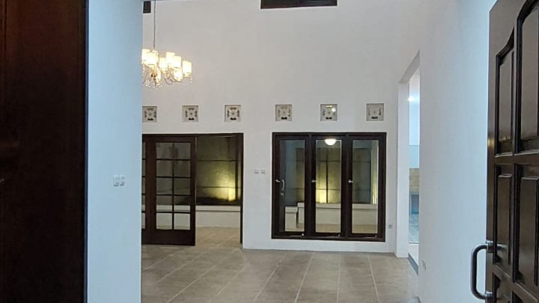 Rumah fully renovasi Griya loka 