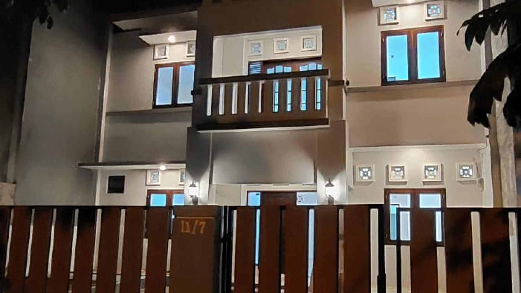 Rumah fully renovasi Griya loka 