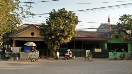 Dijual 2 Rumah Ex. Sekolah TK - Dasana Indah, Legok