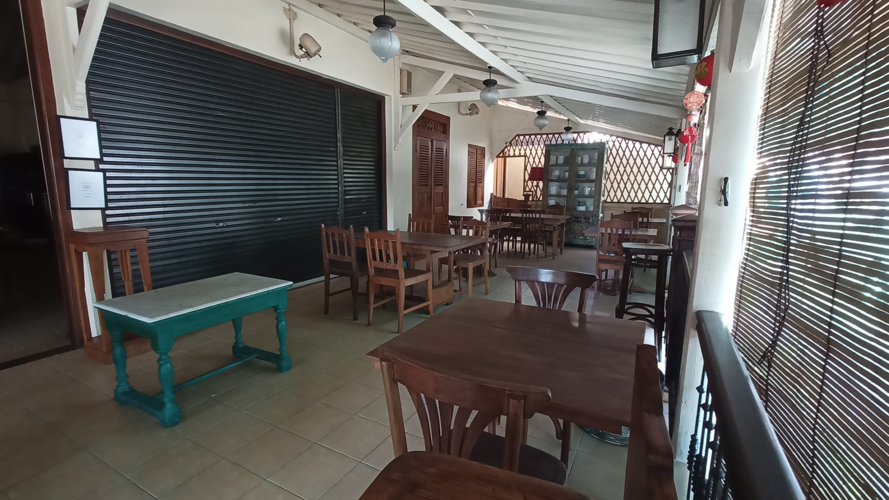 Leasehold - Restaurant & Shop in Main Road of Seminyak