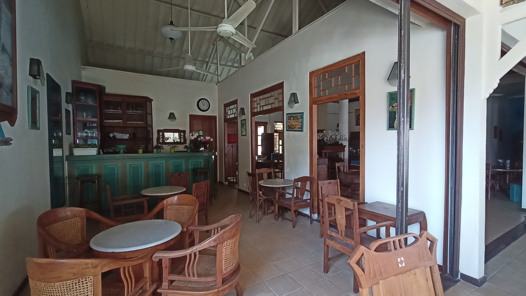 Leasehold - Restaurant & Shop in Main Road of Seminyak