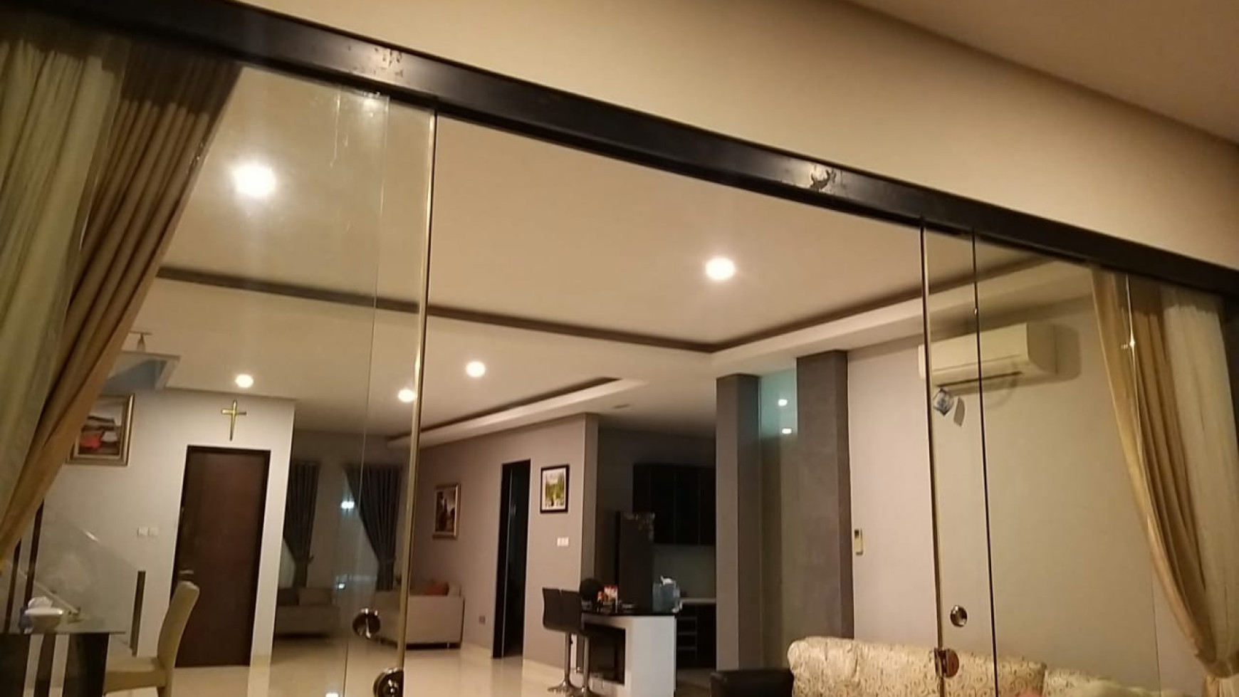 rumah mandiri  Taman Giri Loka BSD