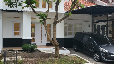 Rumah Minimalis di Cluster Jingganagara, Kota Baru Parahyangan