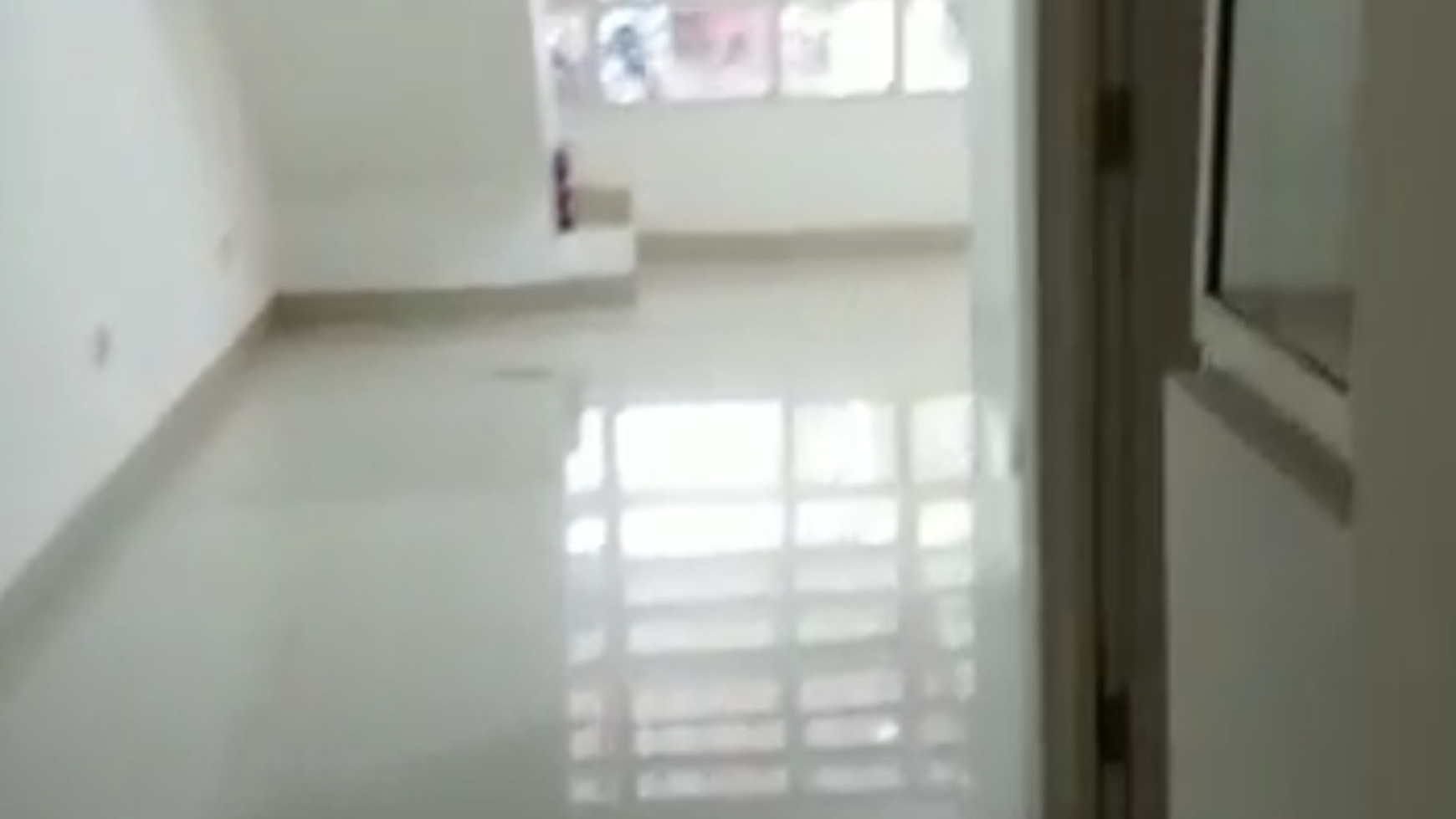 Termurah. Rumah Minimalis Residence One, Serpong