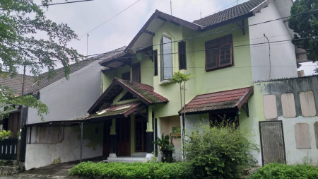 Rumah 12 Kamar Cocok Untuk Kantor Di Jl Besi Jangkang Ngaglik Sleman