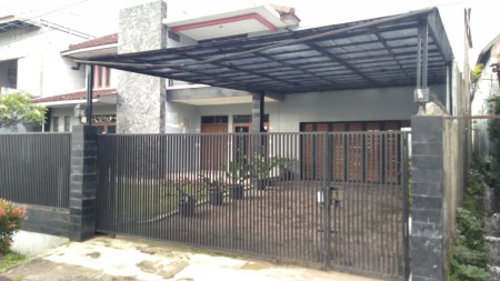 Rumah Nyaman Asri di Gegerkalong, Bandung Kota