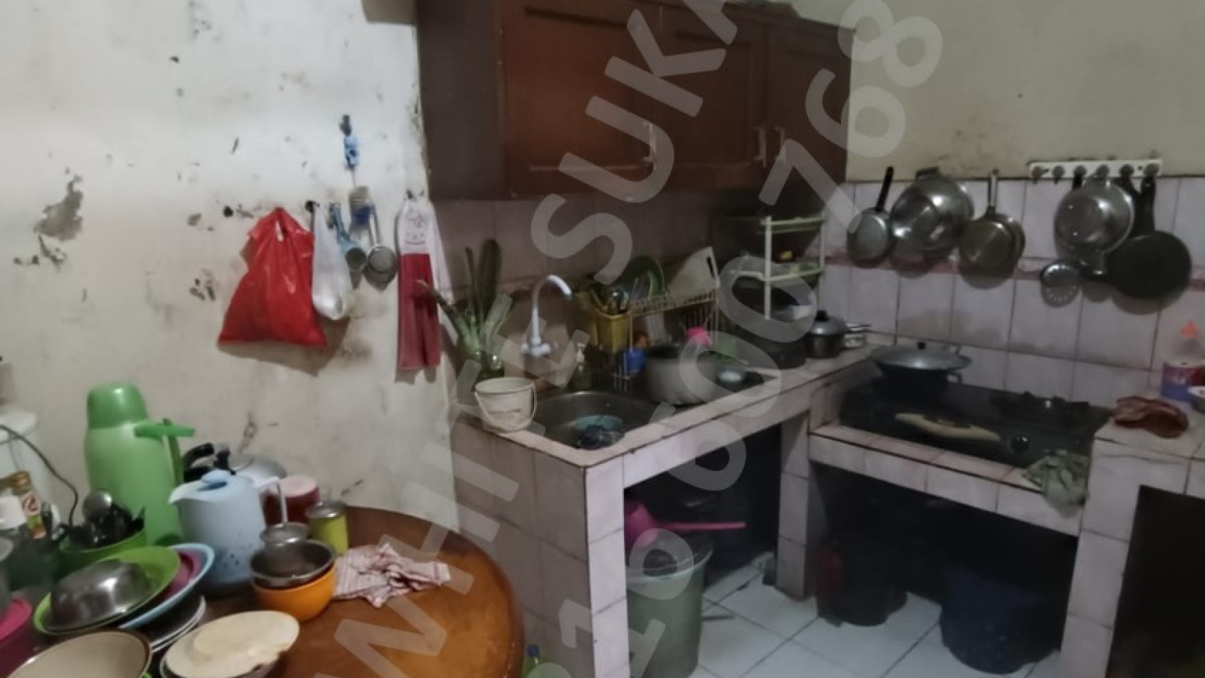 Jual Rumah Semi Toko,Ujung Berung maidroad cocok untuk usaha Deler, bengkel dan Idomart/Alfamart