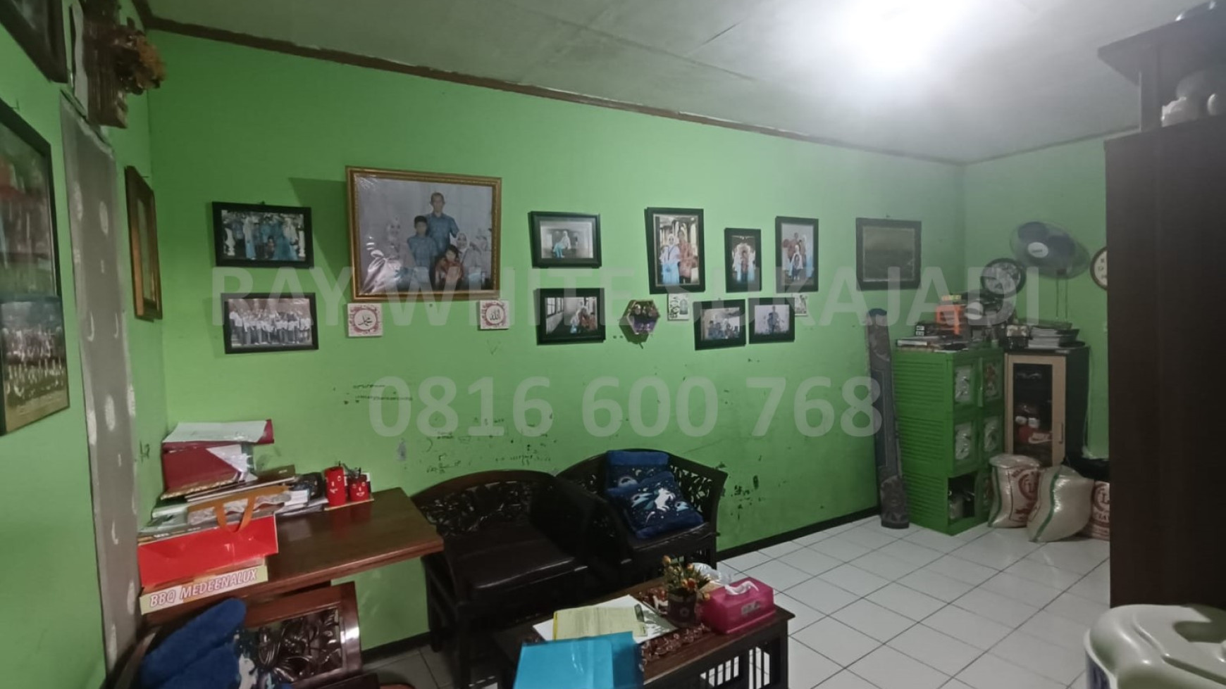 Jual Rumah Semi Toko,Ujung Berung maidroad cocok untuk usaha Deler, bengkel dan Idomart/Alfamart