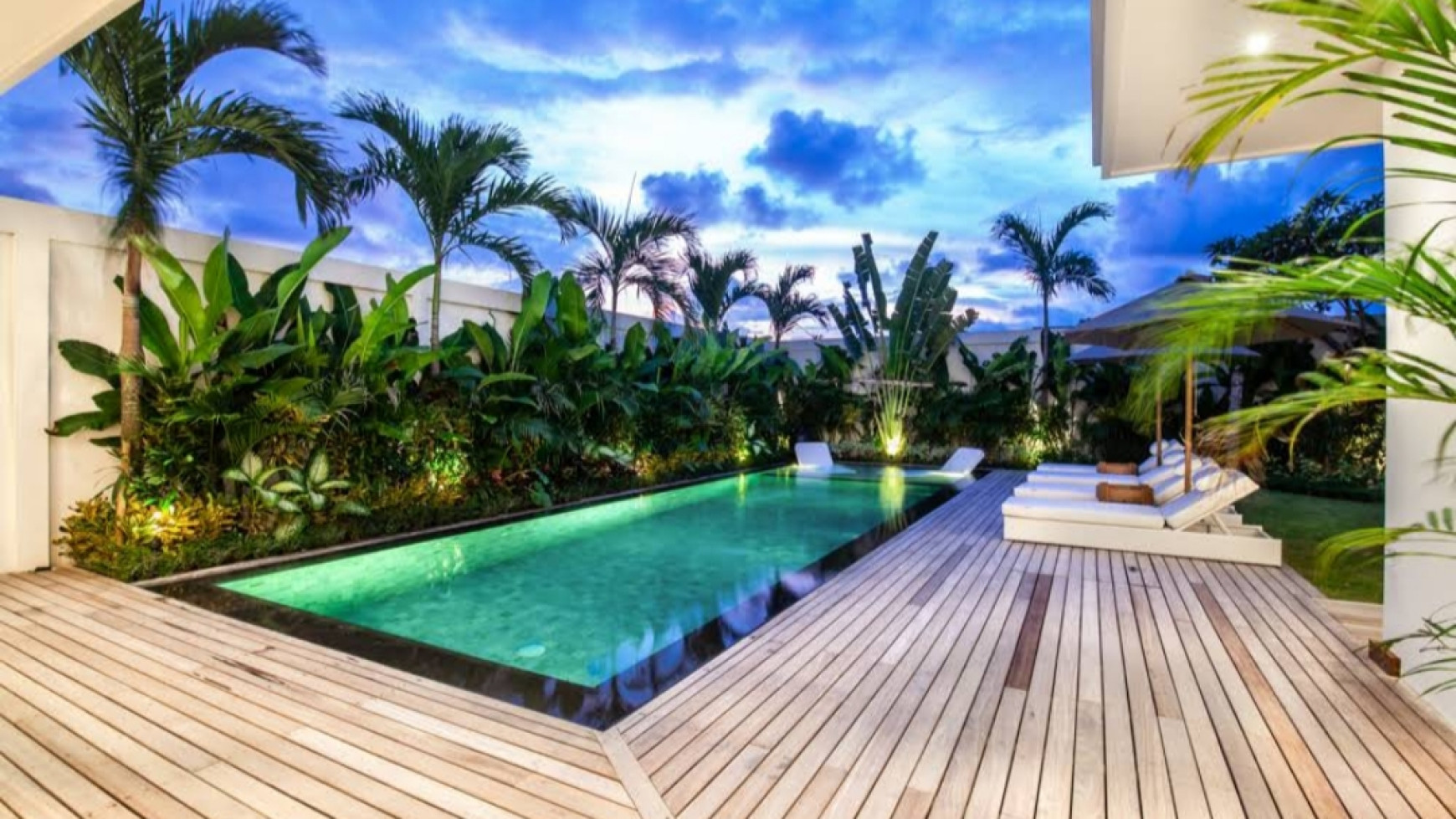 luxury Villa near Batu Belig Beach