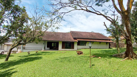 Villa Sebrang Cimory Cisarua Jl Cipayung Girang  Luas 2938m2