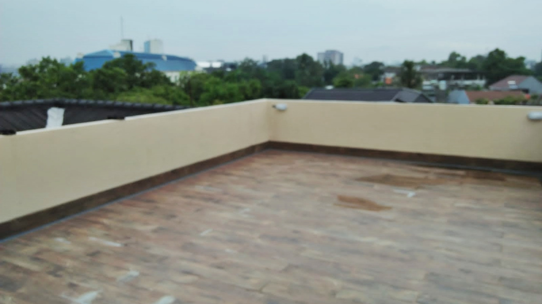 Rumah Rooftop, Lift, kolam renang, Mezanine,  lantai Marmer Jl. Senayan, Kebayoran Luas 550m2