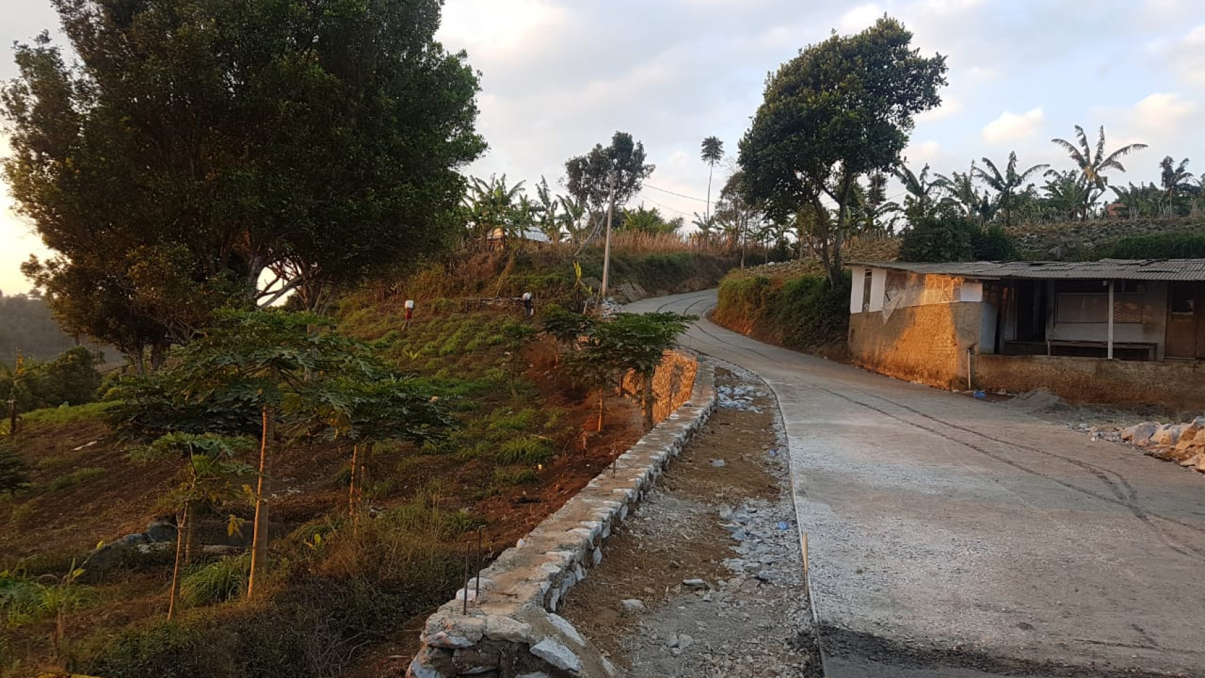 Tanah Siap Bangun di jl Desa Bojong Koneng, Padalarang