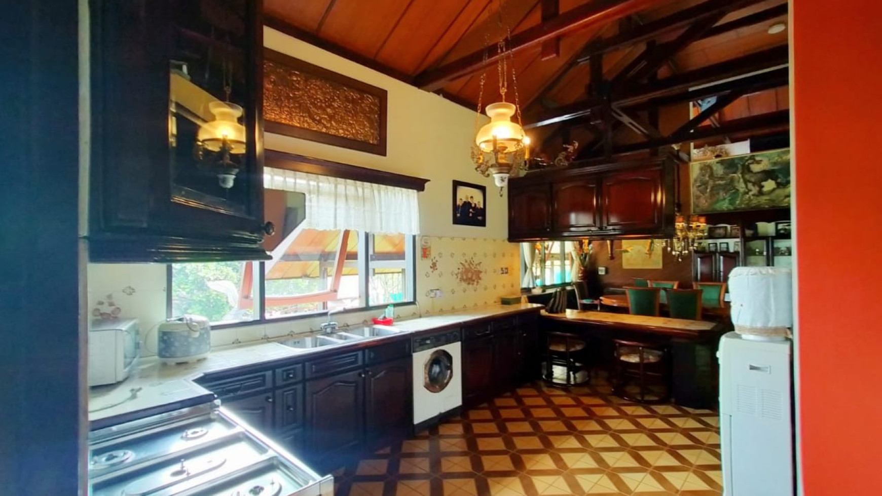 Rumah Mewah di Bukit Pakar Utara, Resor Dago Pakar Bandung