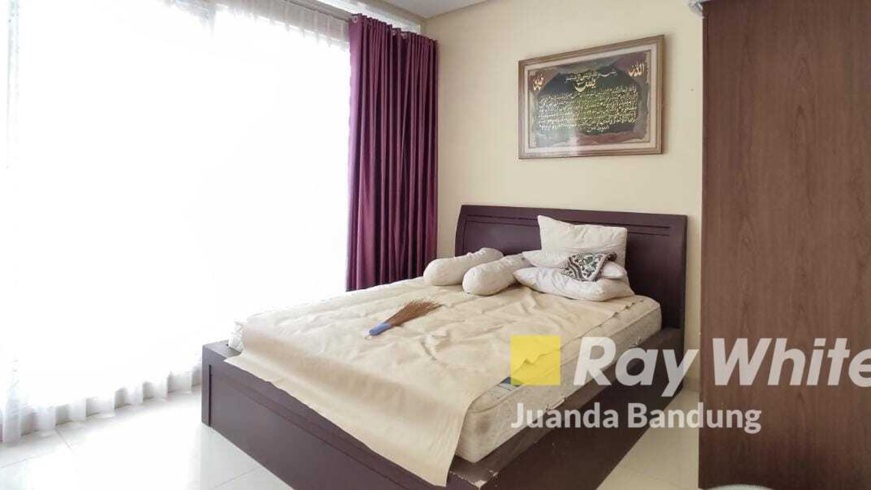 Pilihan Tepat ! Rumah Dago Pakar Resort Full Furnished Terawat dengan View Bandung