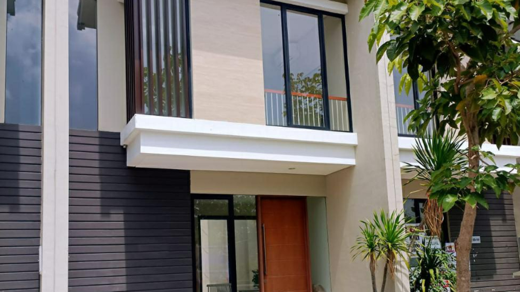 Dijual Rumah North West Lake Citraland Surabaya- Tipe Turkana - Baru 2 Lantai - TerMURAH- Best Price