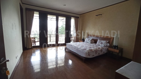 For Rent Rumah Lux 3 Lantai Full Furnished di Resort Dago Pakar